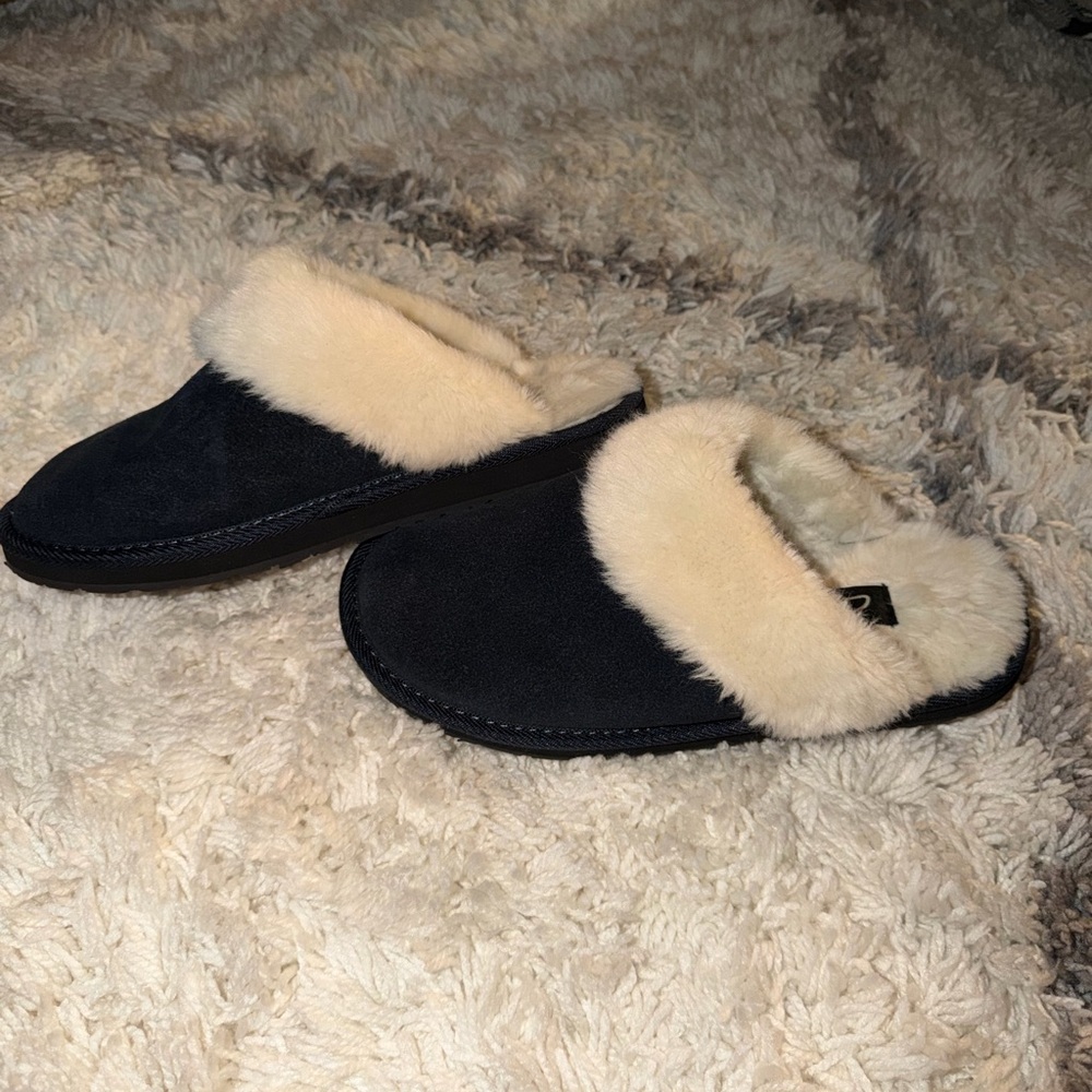 Clarks Black and Cream Women's Slippers (wide fit) - Picture 2 of 4